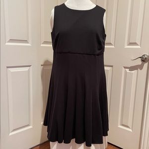 Jessica Howard 20W Black Circle Midi Dress